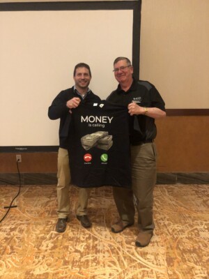 Bob Linehan, AG Salesman receives the Consistent Sales Volume award.